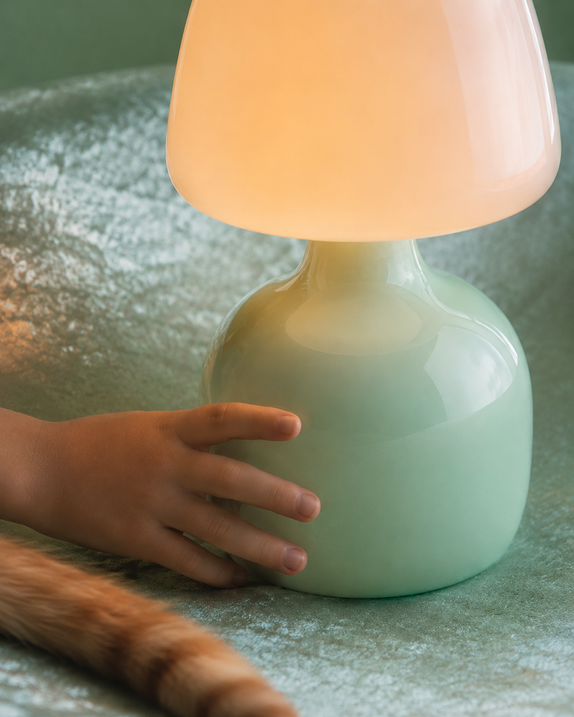 Jay lamp — ceramic detail child hand